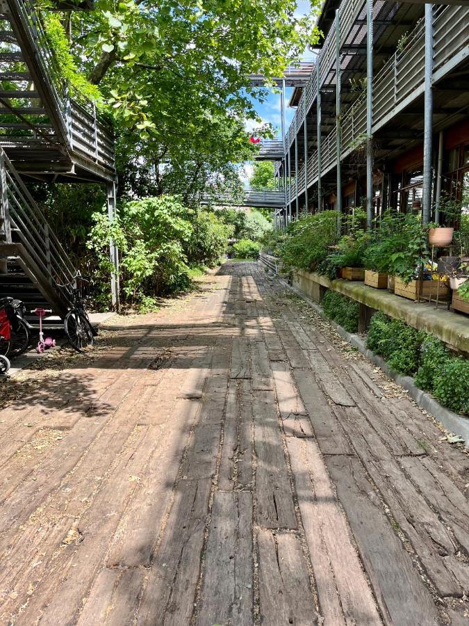 Ravissant Loft Avec Parking Souterrain Gratuit Sur Place Apartment